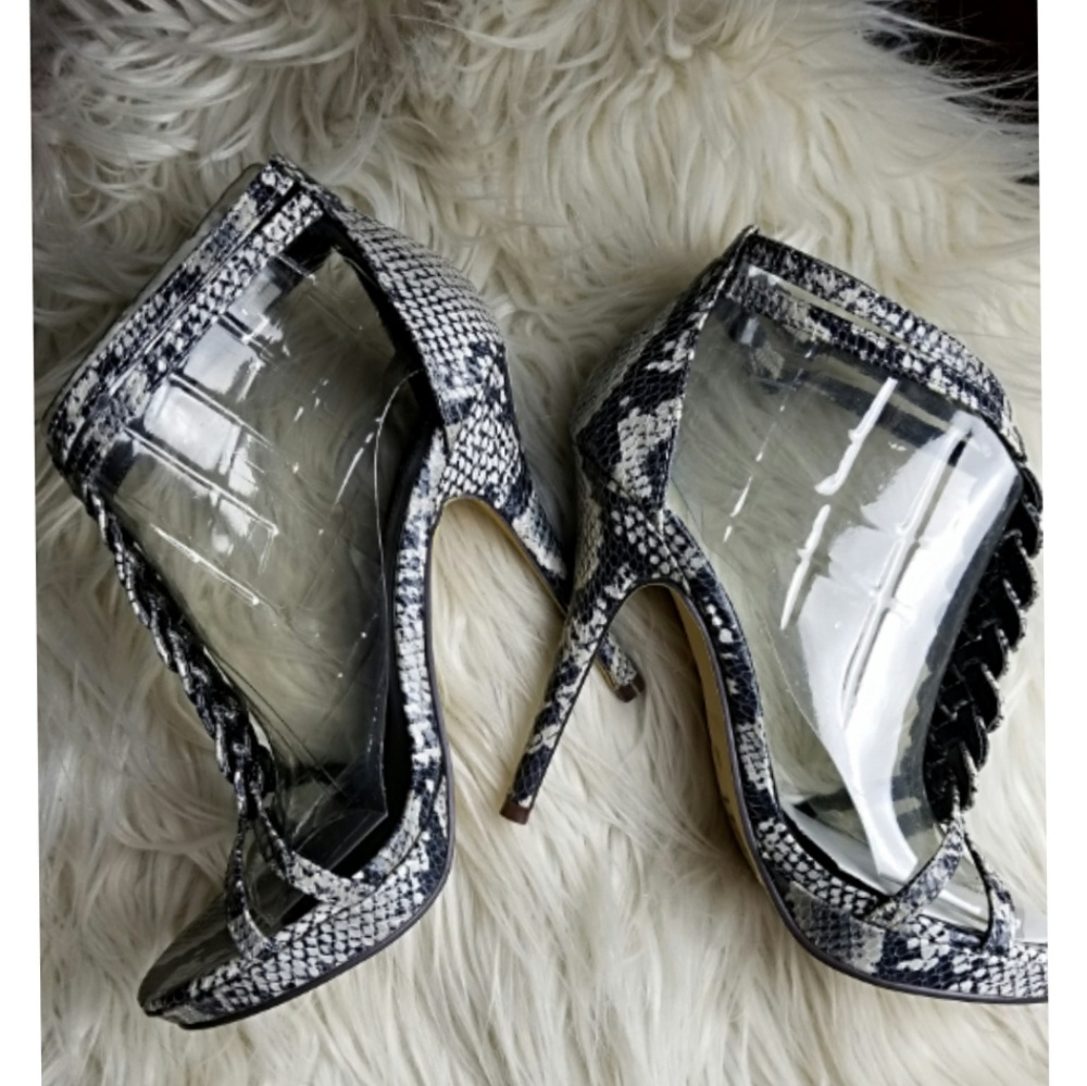 Snake skin heels - Picture 4 of 7